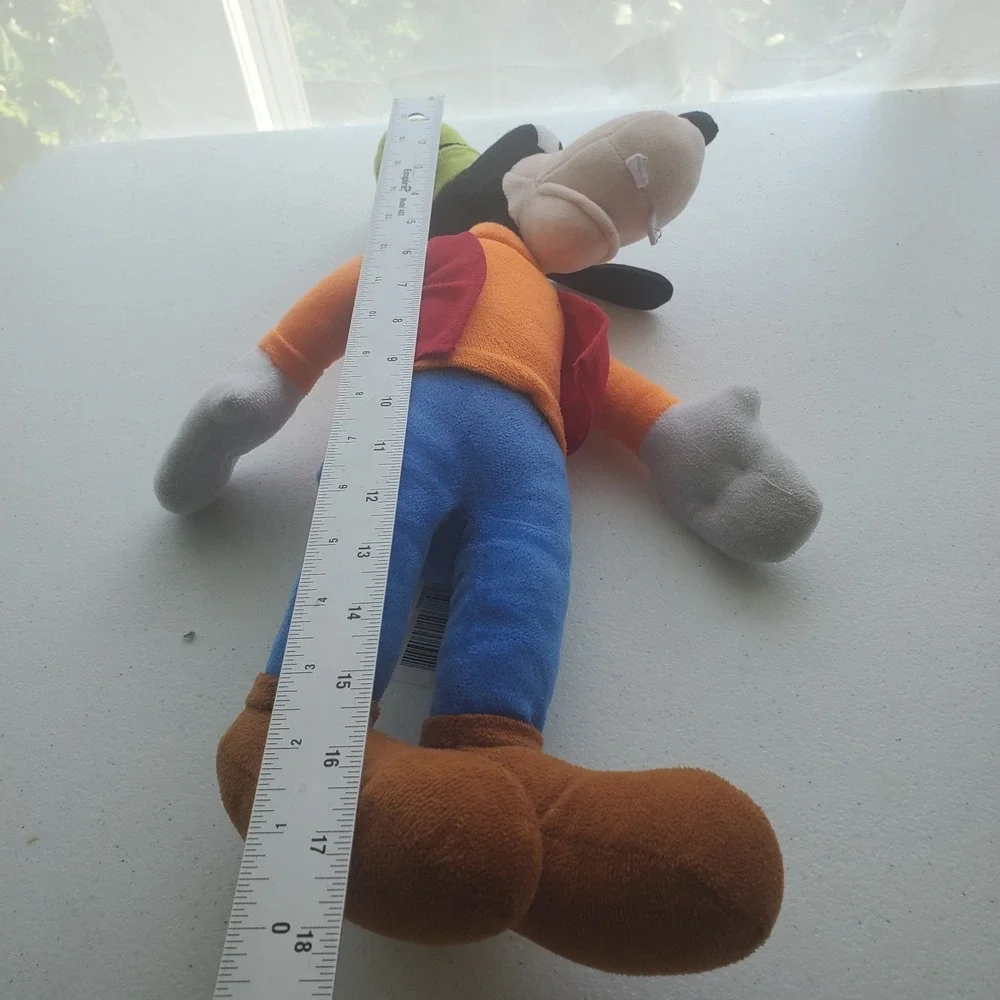 Disney Goofy Doo 17-inch Plush, Play Only‎ Red Blue